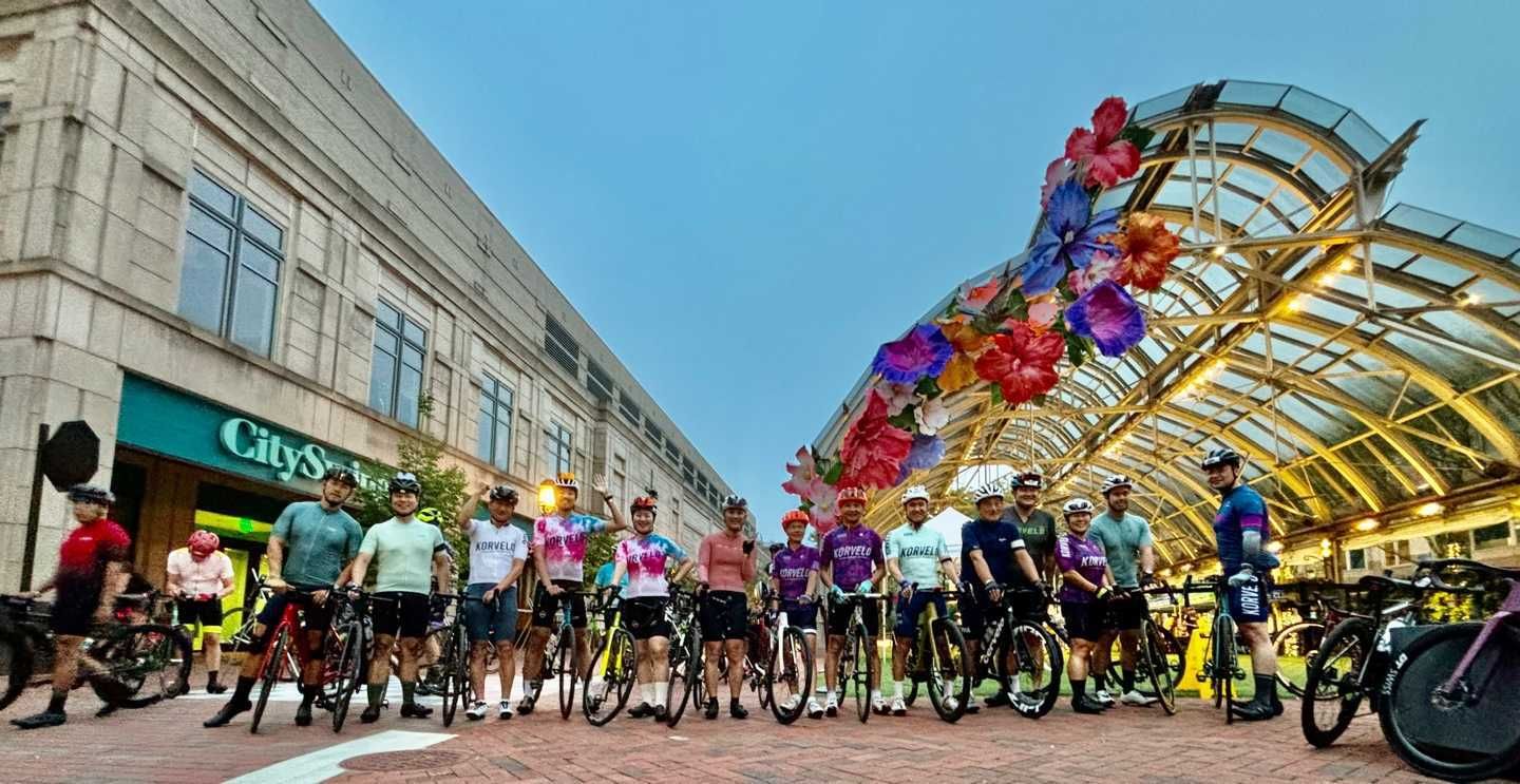 Korvelo members lined up with bikes at Reston Town Center