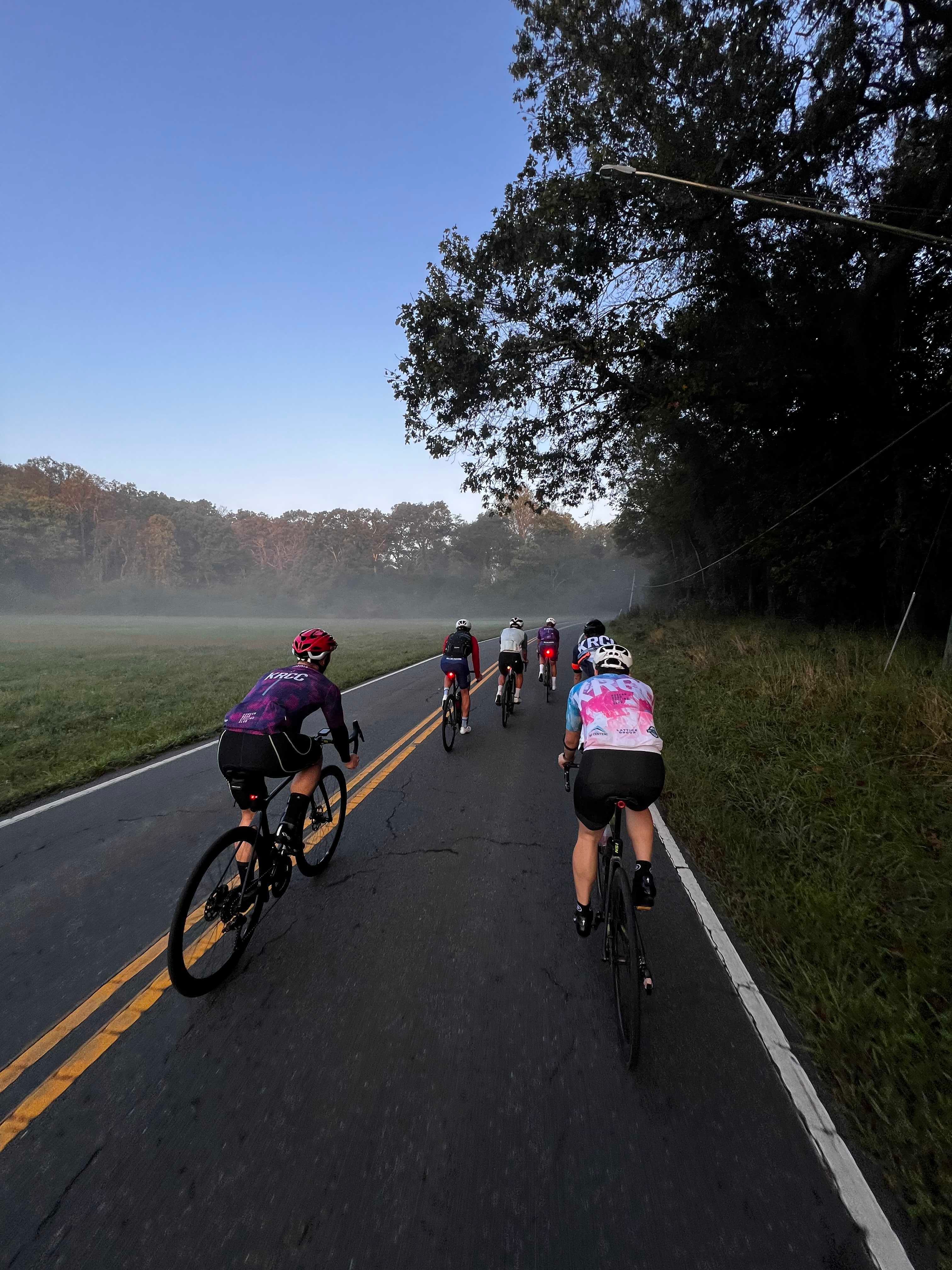 Korvelo riders on a misty morning group ride